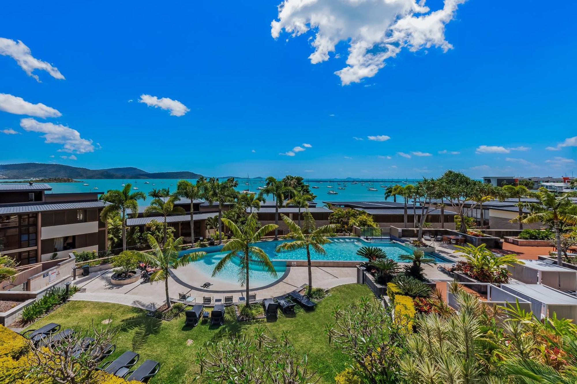 Aparthotel Mirage Whitsundays Airlie Beach Exterior foto
