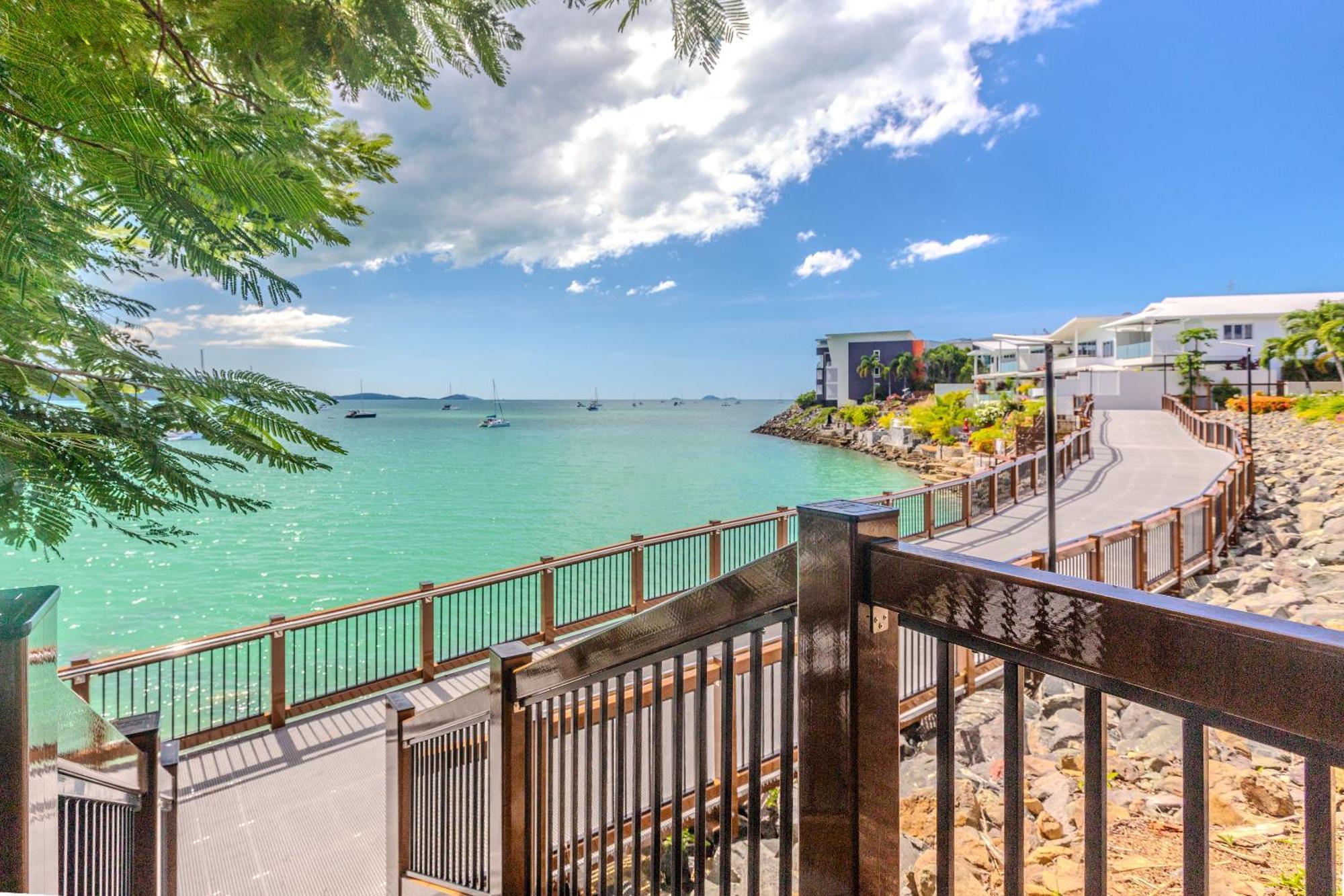 Aparthotel Mirage Whitsundays Airlie Beach Exterior foto