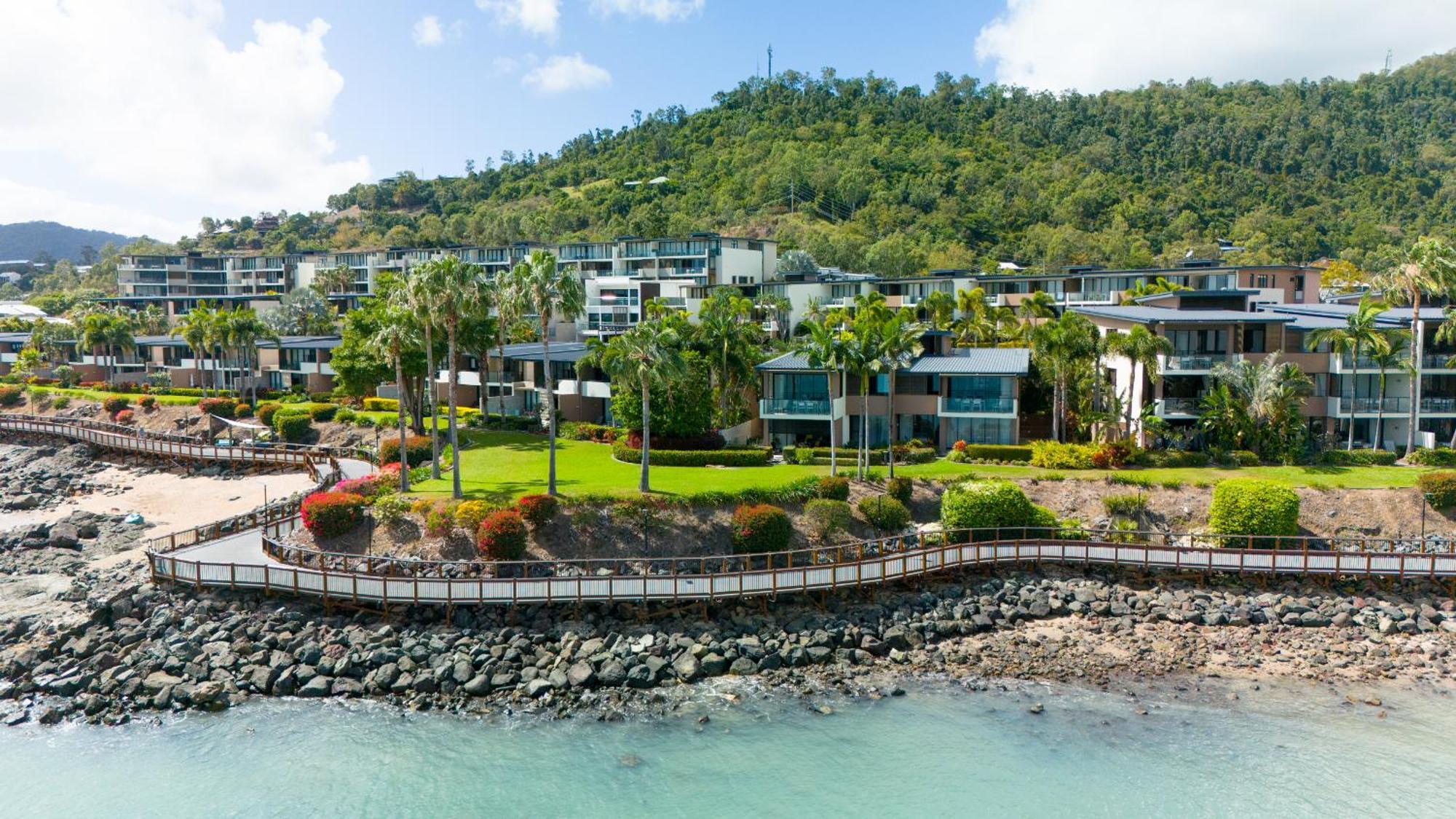 Aparthotel Mirage Whitsundays Airlie Beach Exterior foto